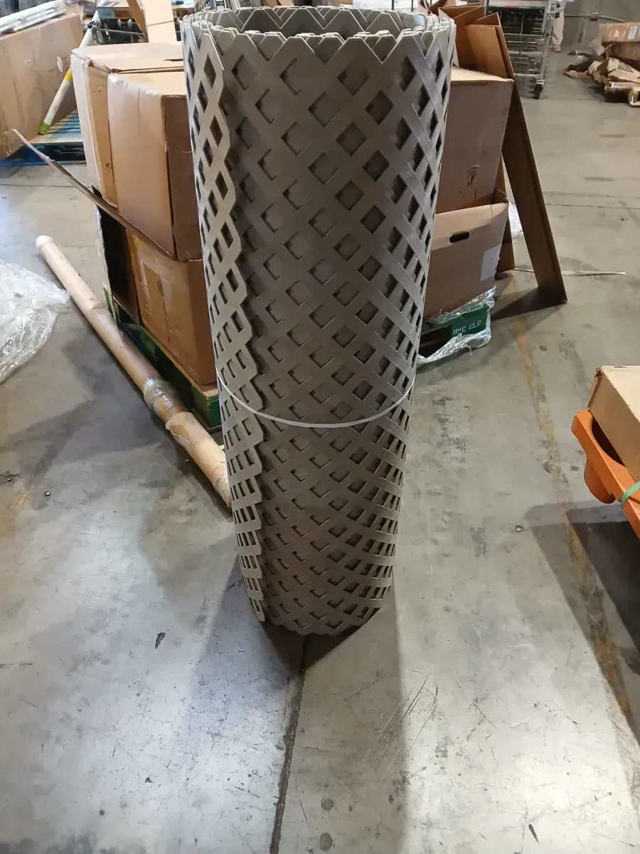  White Classic Diamond Vinyl Lattice Panel - image 3