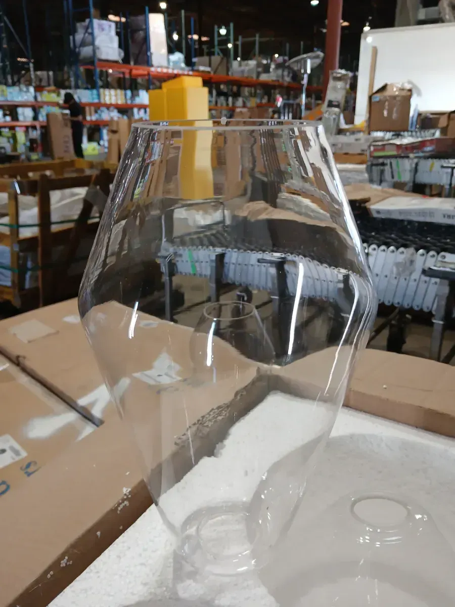 *** Pack of 5 (2 of the dimensions shown in the photo, and the other 3 of different dimensions) *** Conical clear glass shade with neckless mount, for pendant lamps or chandeliers. - image 2