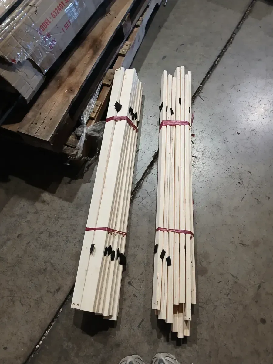 Contemporary Upholstered Daybed 76.77" W × 43.3" D × 31.37" H - image 3