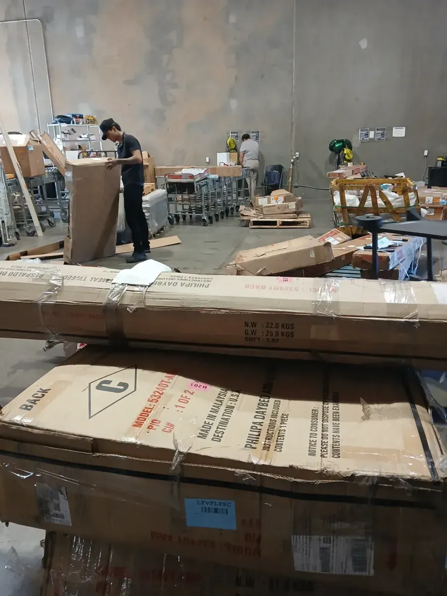 Contemporary Upholstered Daybed 76.77" W × 43.3" D × 31.37" H - image 9