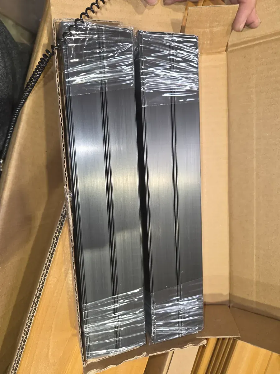 46 in. L x 20 in. W x 58 in. H Cedar Potting Bench - image 3