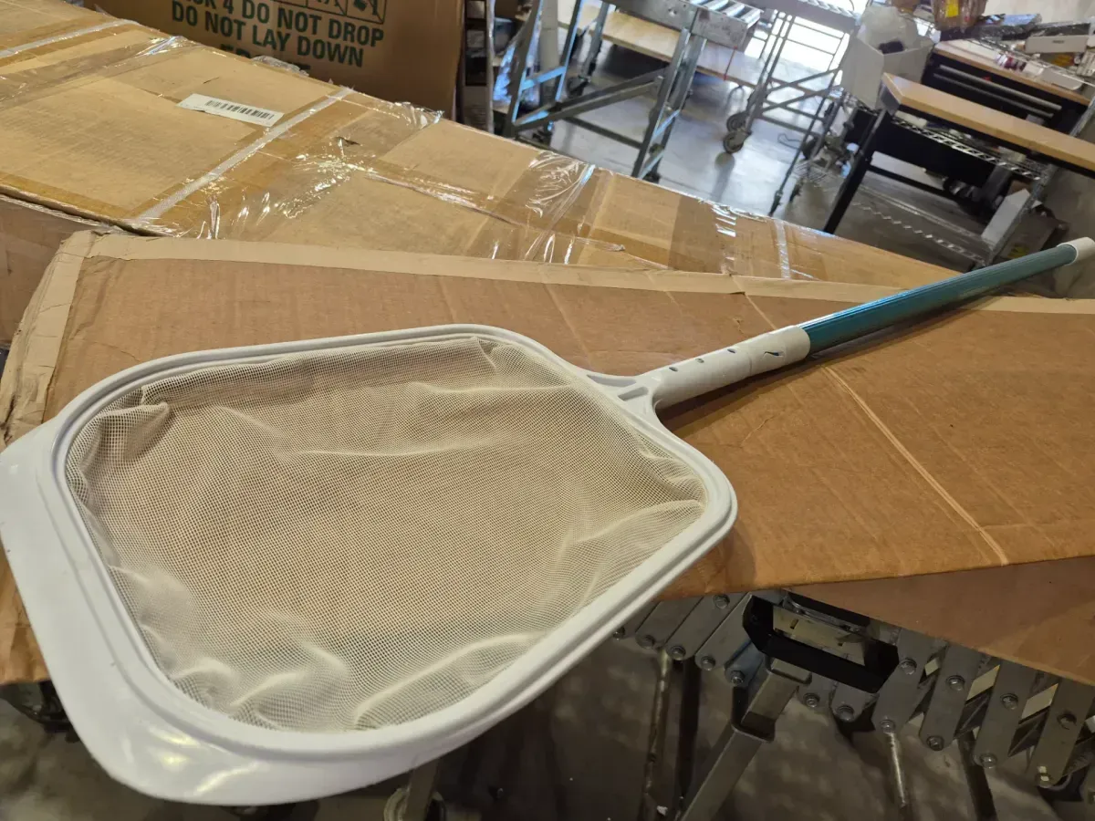 Swimming Pool and Spa Skimmer with 4ft. to 8ft. Telescoping Pole - image 3