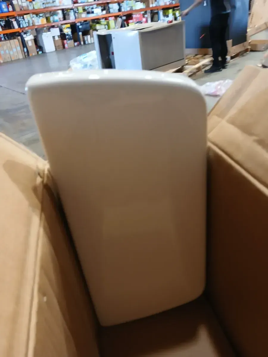 Includes only the tank - image 4