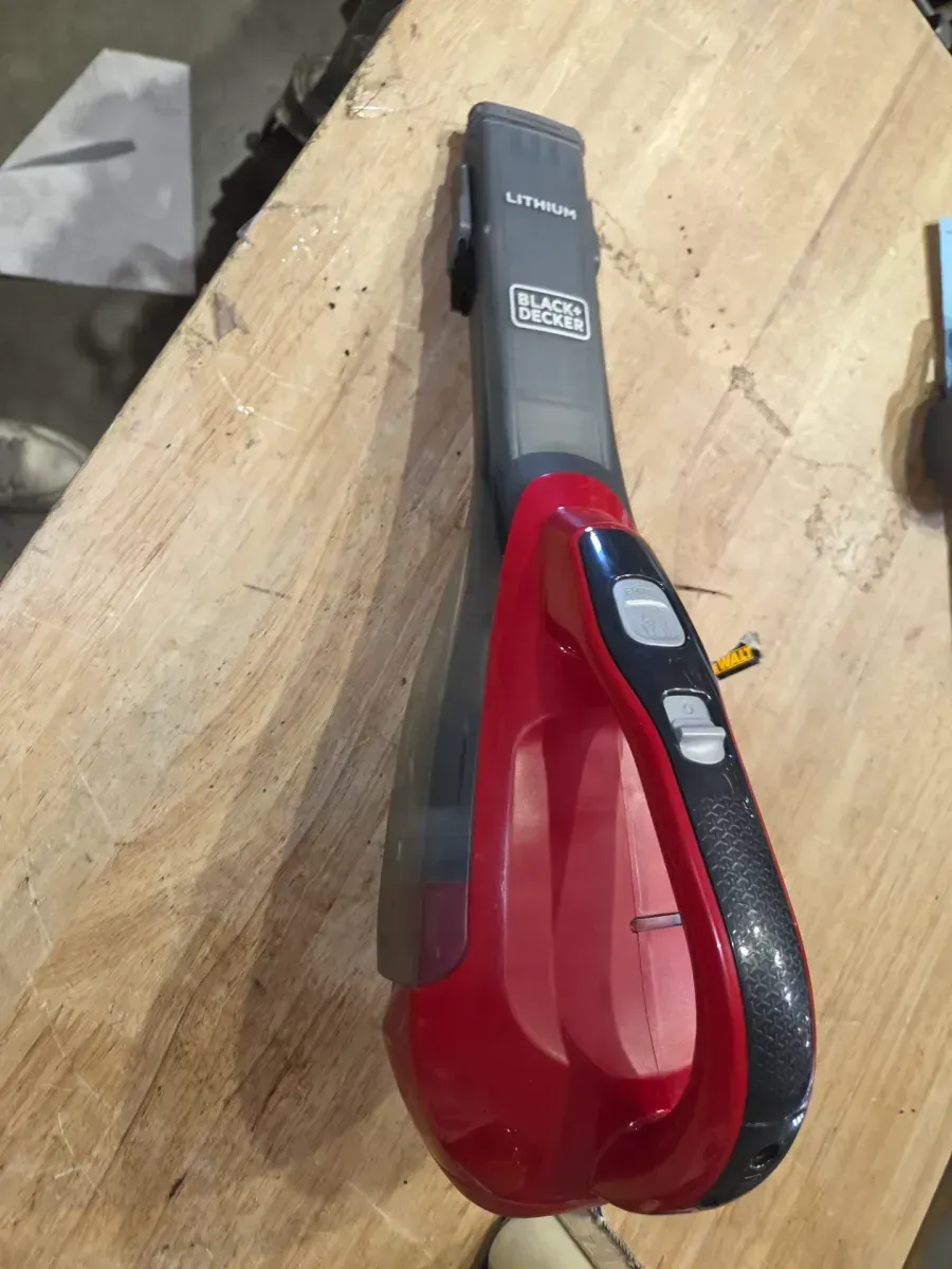 ***It doesn't come with the charger.***BLACK+DECKER dustbuster AdvancedClean Cordless Hand Vacuum HLVA320J26 - image 2