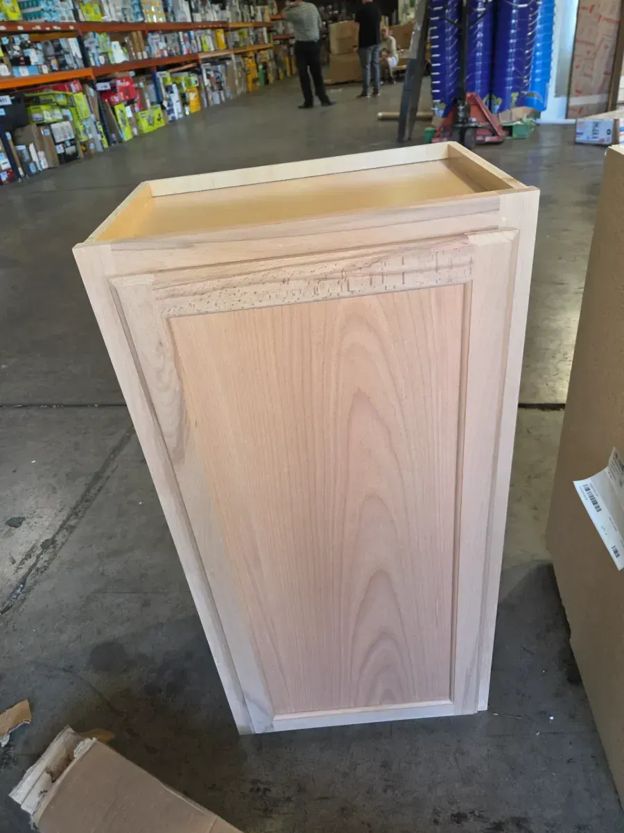 Set 2 cabinets (1 lower , 1 upper ) - image 2