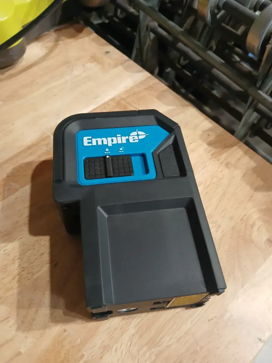 125 ft. Green 3-Point Laser Level - image 3