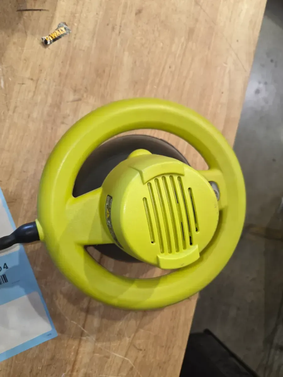 ***It doesn't come with the accessories.***0.75 Amp Corded 10 in. Orbital Buffer - image 2