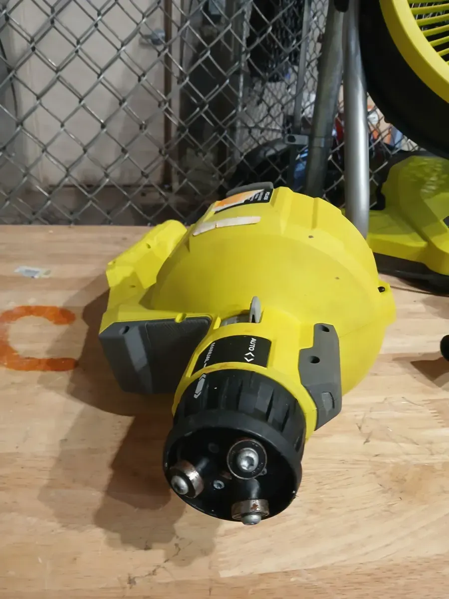 *** I missing accesories and batterry *** RYOBI ONE+ 18V Cordless Drain Auger with 25 ft Cable, LED Light, Auto Feed/Retract, Cable Lock, Enclosed Drum (Tool Only) - image 4