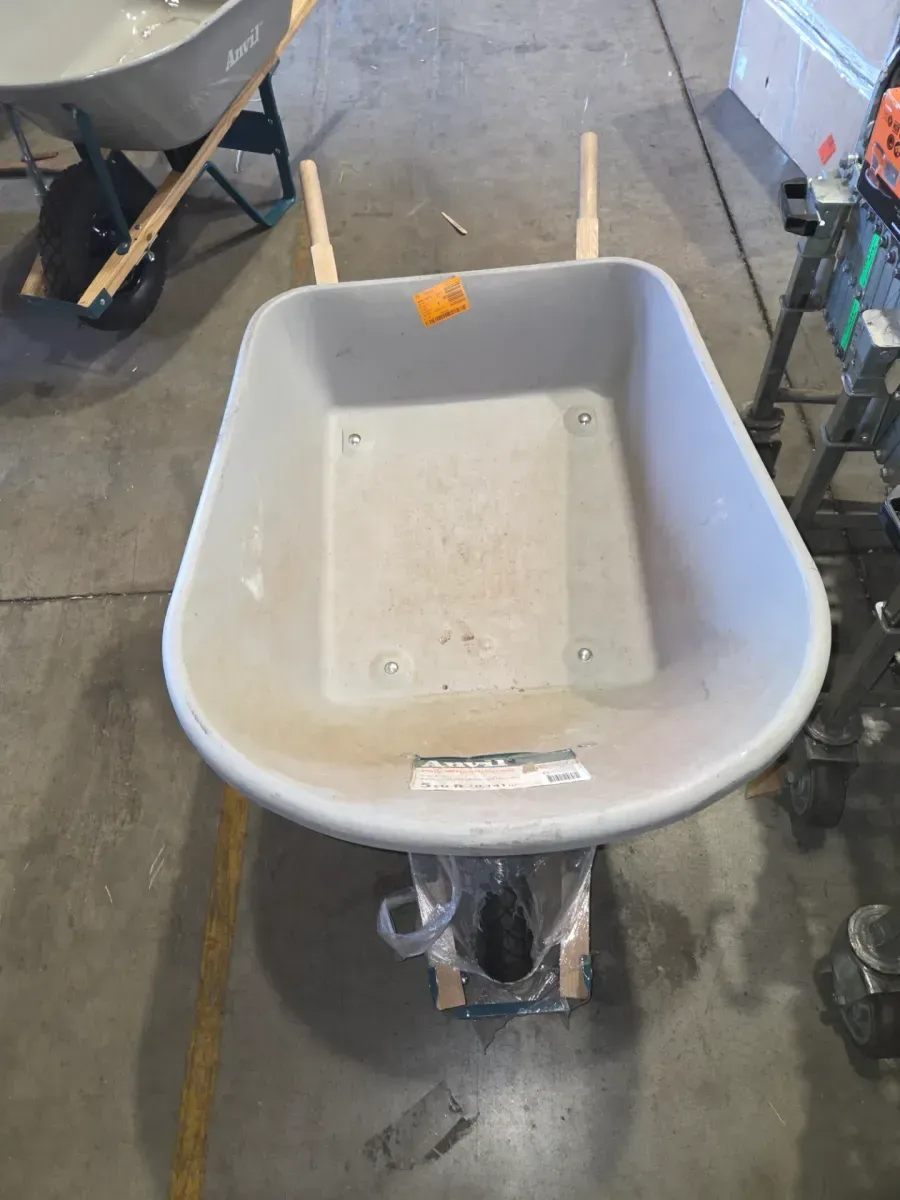 5 cu. ft. Poly With Wood Handles - image 3