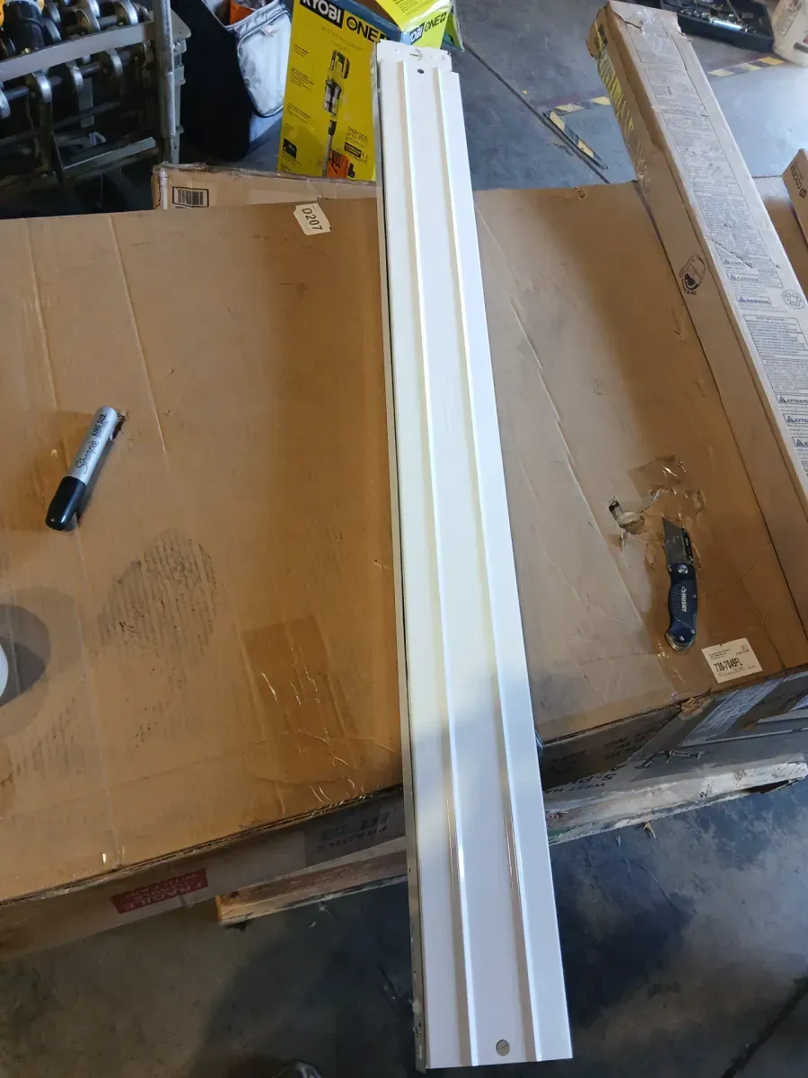 *** I missing led *** 32-Watt 2-Light White 4 ft. Fluorescent Strip Light - image 2