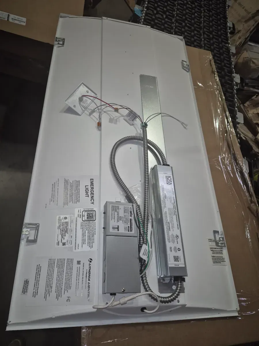 Contractor Select STAKS 2 ft. x 4 ft. 4000/5000/6000 Lumens White Integrated LED Troffer with Battery Backup - image 4