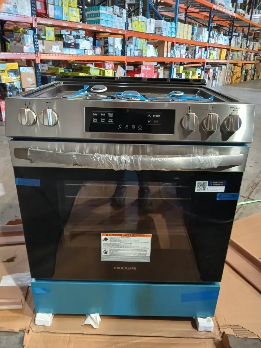 Frigidaire 30 In. Stainless Steel Front Control Gas Range With Quick Boil - image 7