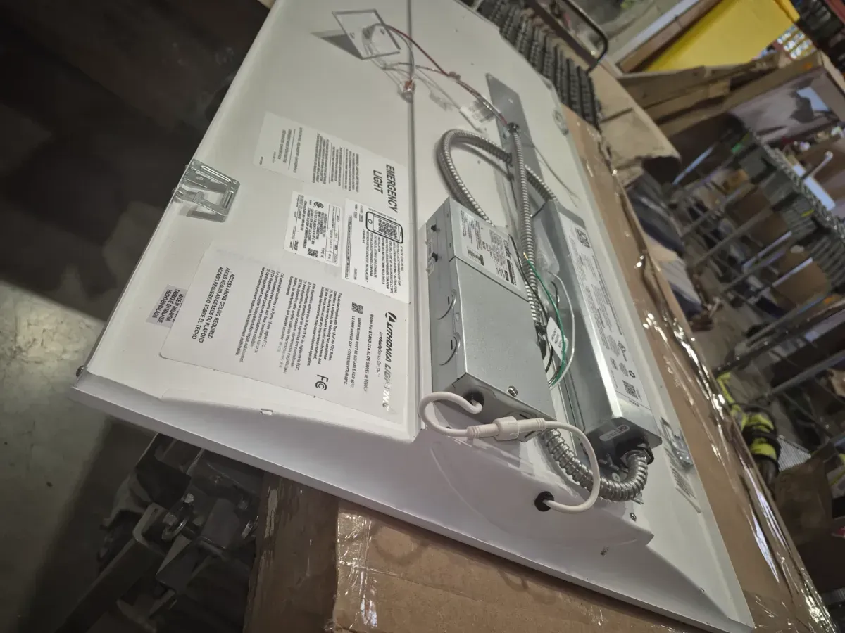 Contractor Select STAKS 2 ft. x 4 ft. 4000/5000/6000 Lumens White Integrated LED Troffer with Battery Backup - image 4