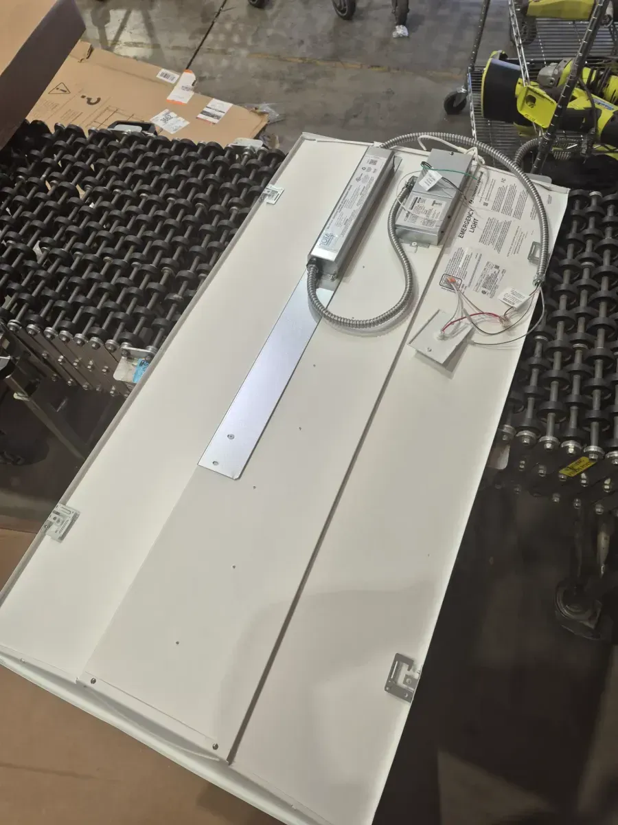 Contractor Select STAKS 2 ft. x 4 ft. 4000/5000/6000 Lumens White Integrated LED Troffer with Battery Backup - image 5