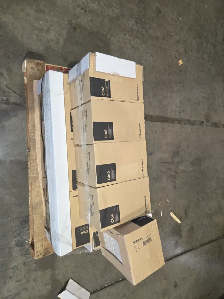 *** case of 13(138.32sq. ft./Case)Cloe Subway Glossy Creme 2.5 in. x 8 in. Handmade-Look Ceramic Wall Tile (10.64 sq. ft./Case) - image 3