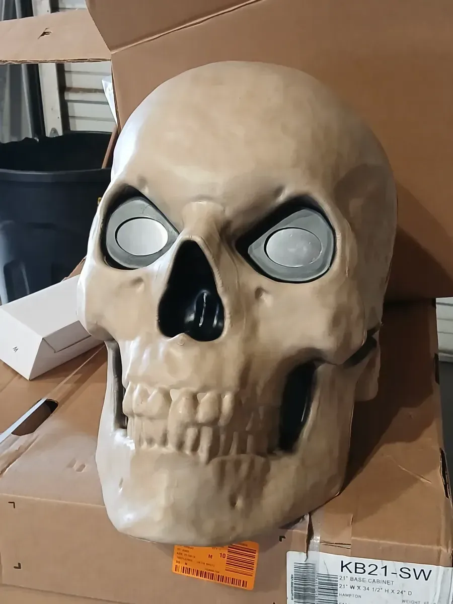 12 ft. Grave & Bones Giant-Sized Skelly with LifeEyes™ LCD Eyes H5 - image 7