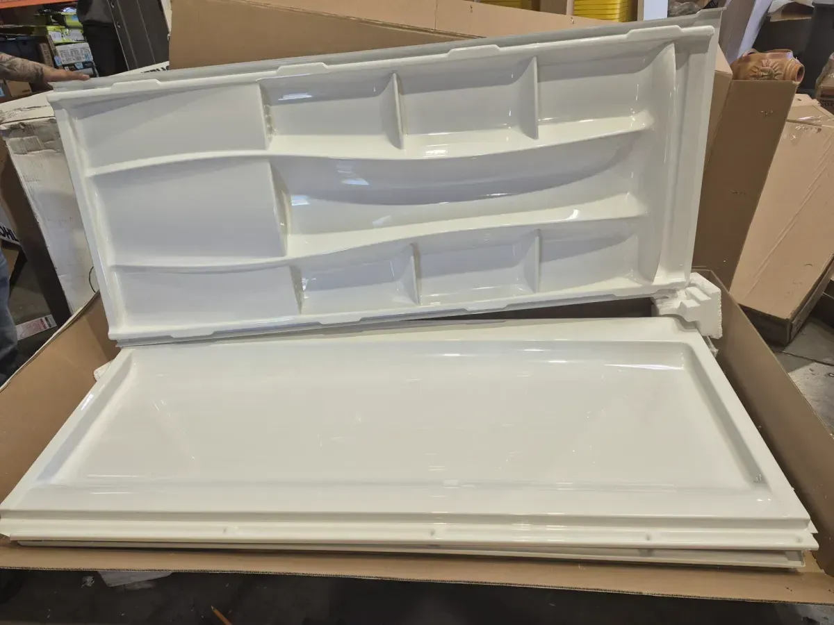 Pallet of bathroom wall and floor tiles (4 floor tiles, 2 wall tiles) - image 6