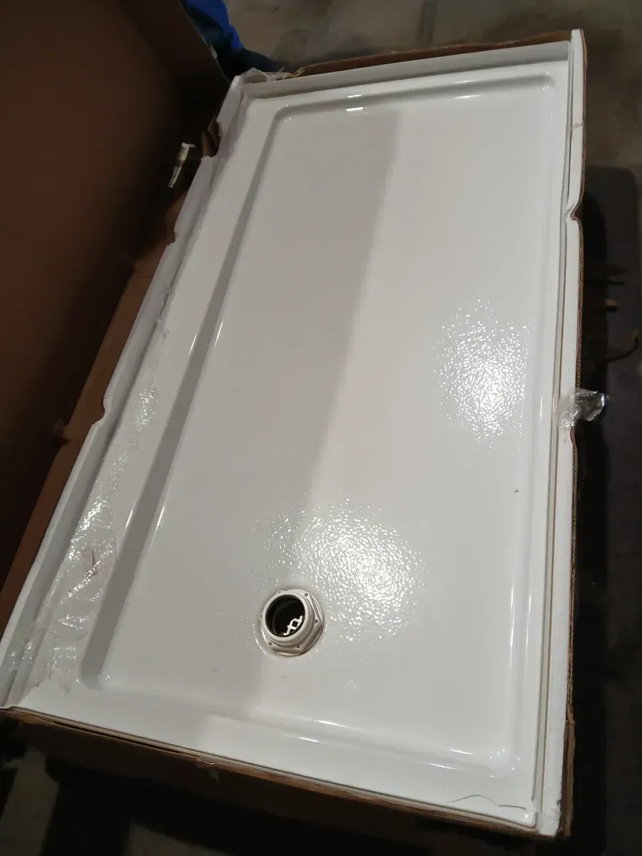 Pallet of bathroom wall and floor   - image 7