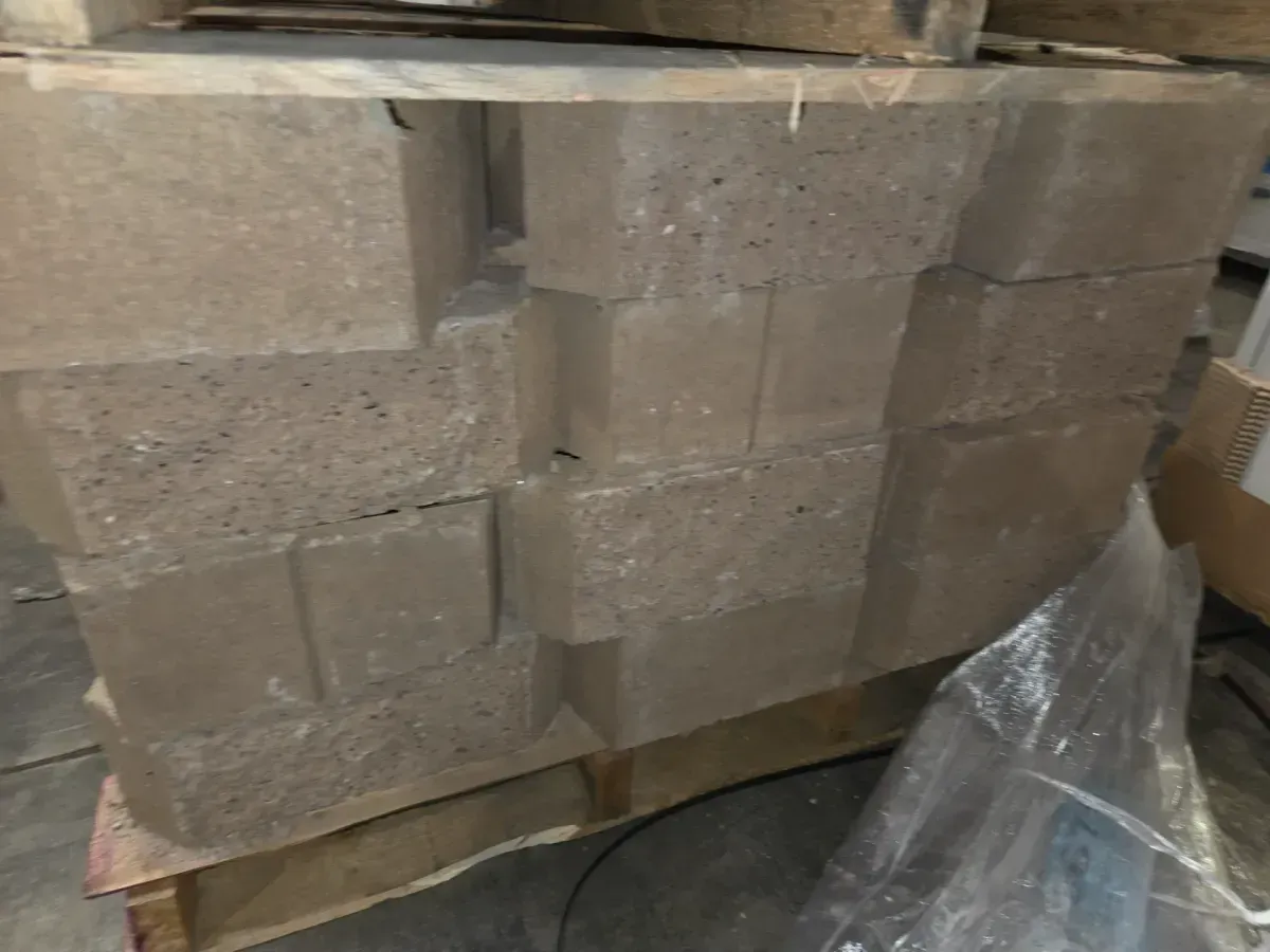 ***There are only 36.***Diamond 10D 6 in. x 15.75 in. x 10 in. Tan Concrete Retaining Wall Block (40- Piece/Pallet) - image 3