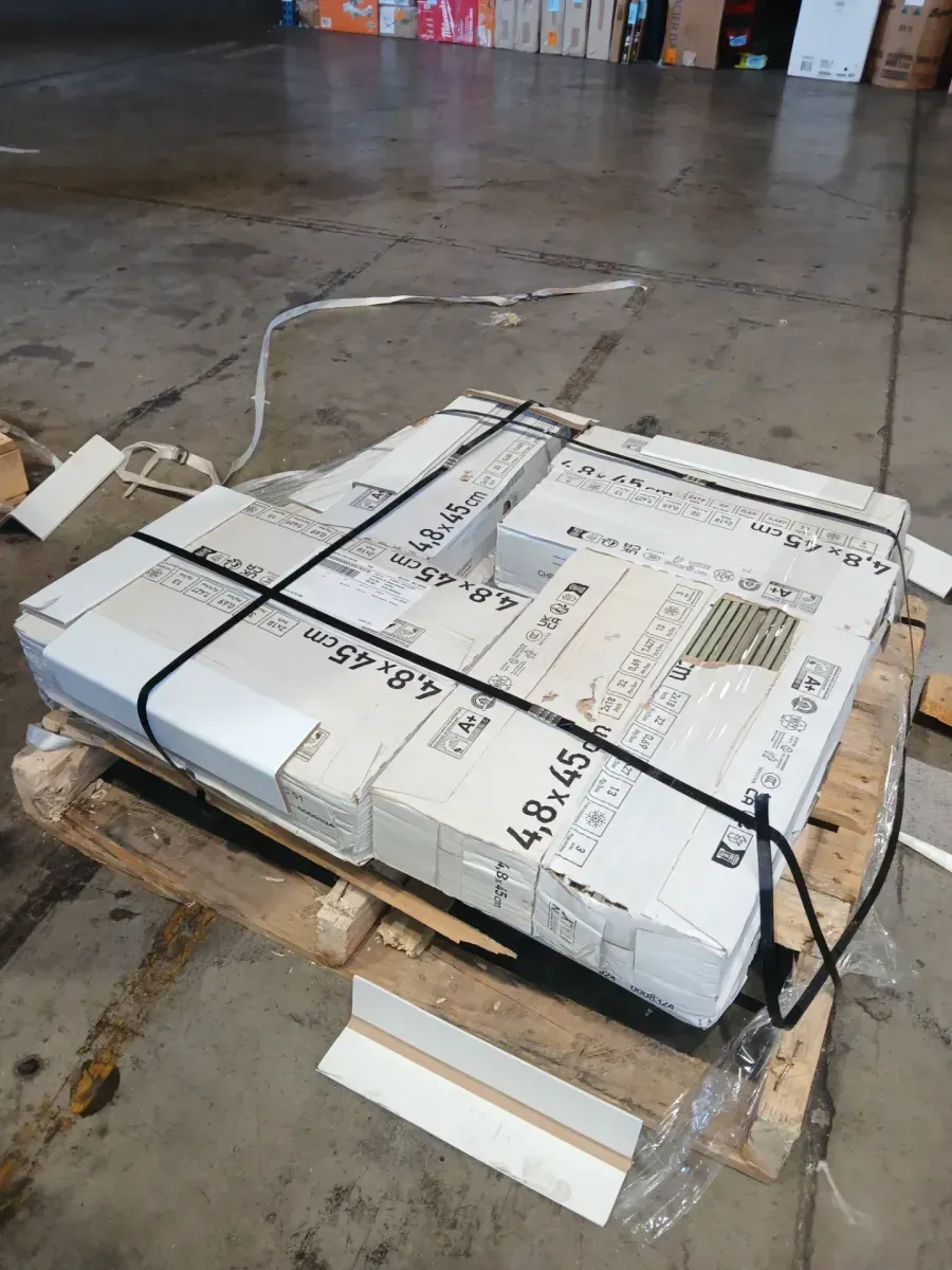 *** Case of 15 (111.3 sq. ft./Case)*** Chroma 2 in. x 18 in. Green Porcelain Subway Tile (7.42 sq. ft./Case) - image 3