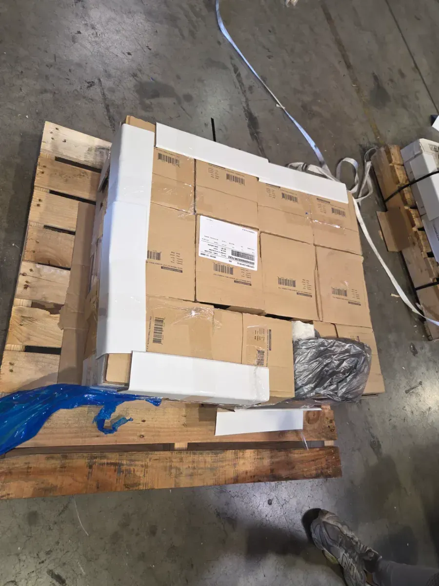 Cloe Subway Glossy Green 2.5 in. x 8 in. Handmade-Look Ceramic Wall Tile (10.64 sq. ft./Case) - image 8