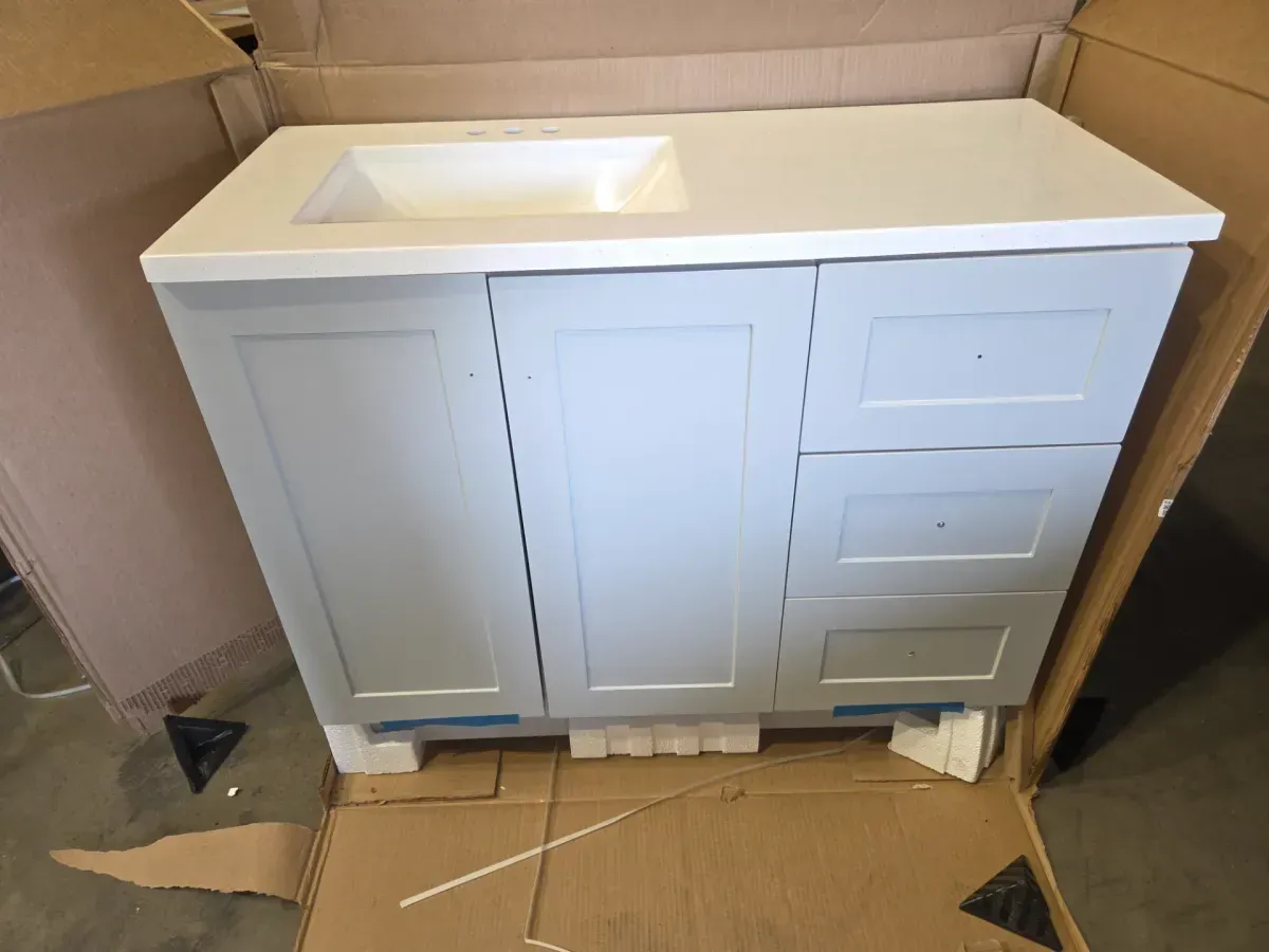 Bannister 43 in. Single Sink Pearl Gray Bath Vanity with Granite-Look Colorpoint White Cultured Marble Top (Assembled) - image 3