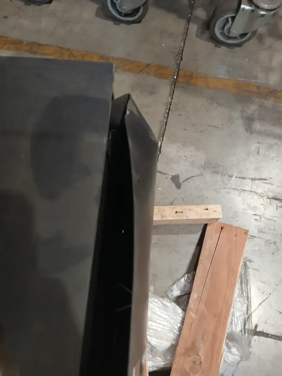 Medium 2,200 sq. ft. EPA Certified Wood Stove with Pedestal and Stainless Steel Ash Lip - image 4