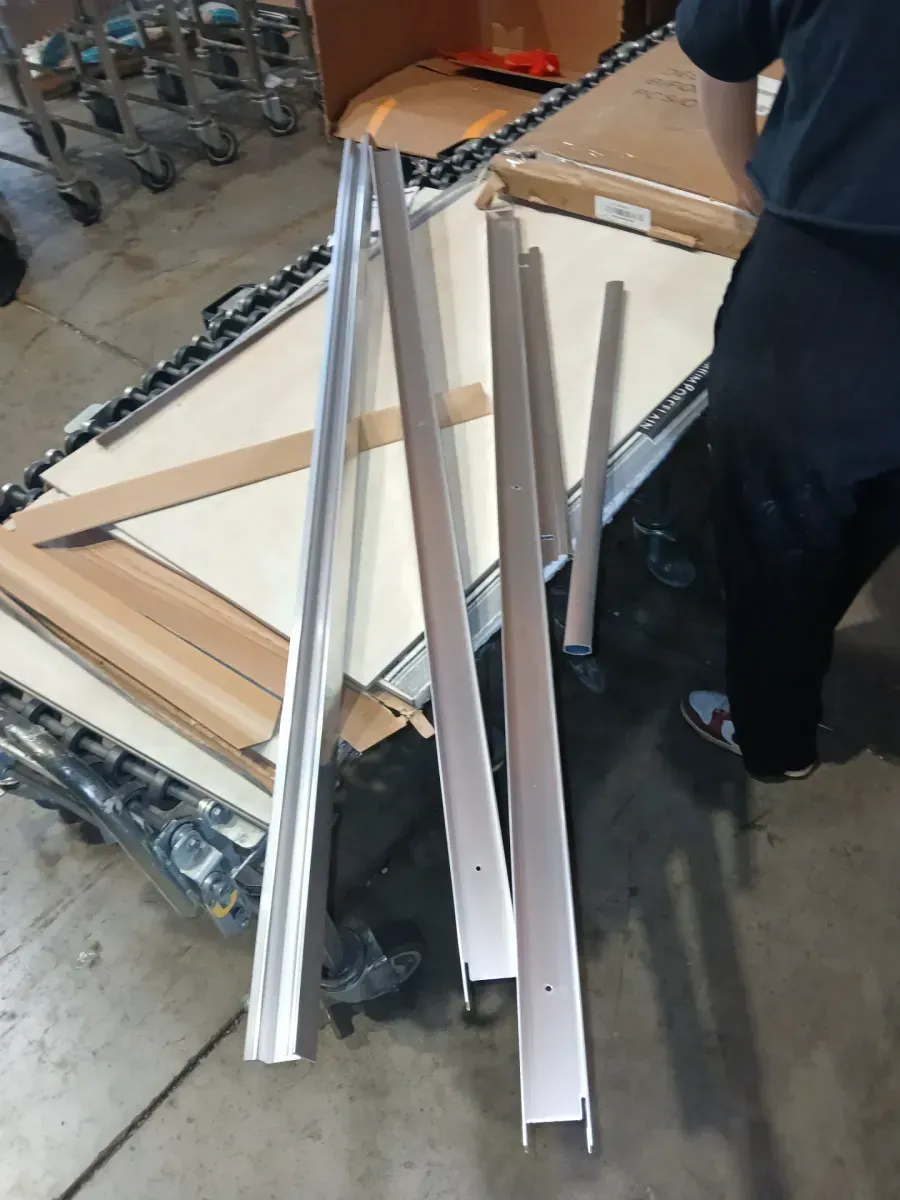 Deluxe 55-60 in. W x 56 in. H Sliding Tub Door in Silver with 1/8 in. thick Rain Glass and Integrated Towel Bar - image 4