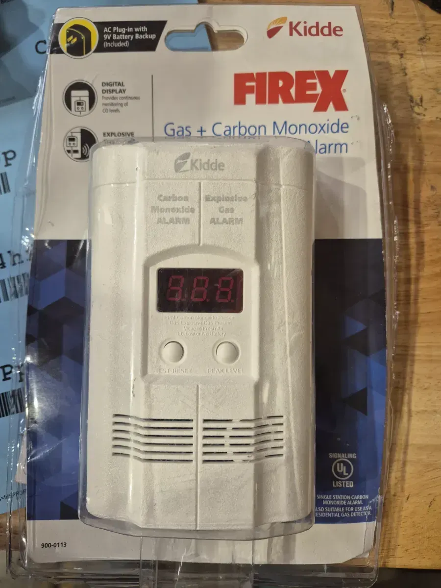 Firex Plug-In Explosive Gas and Carbon Monoxide Detector, 9V Battery Backup, 900-0113 - image 3