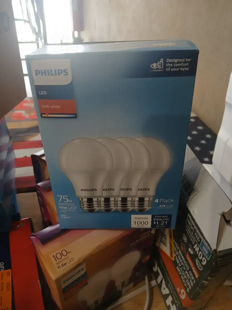 75-Watt Equivalent A19 Non-Dimmable General Purpose E26 Medium Base LED Light Bulb, Daylight 5000K (12-Pack) - image 3