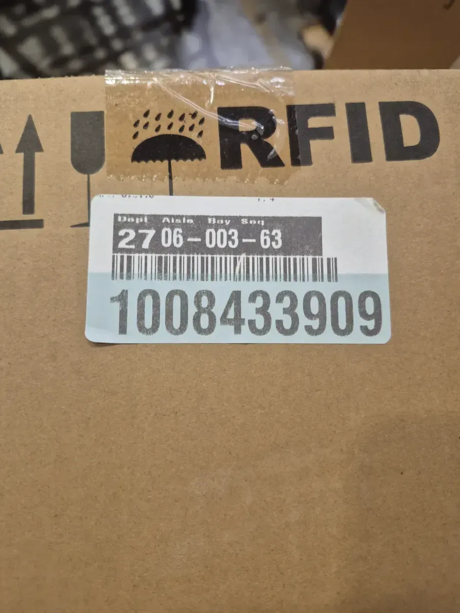 ***pack of 4***60-Watt Equivalent A19 Ultra Definition Dimmable E26 LED Light Bulb EyeComfort Soft White with Warm Glow 2700K (4-Pack) - image 2