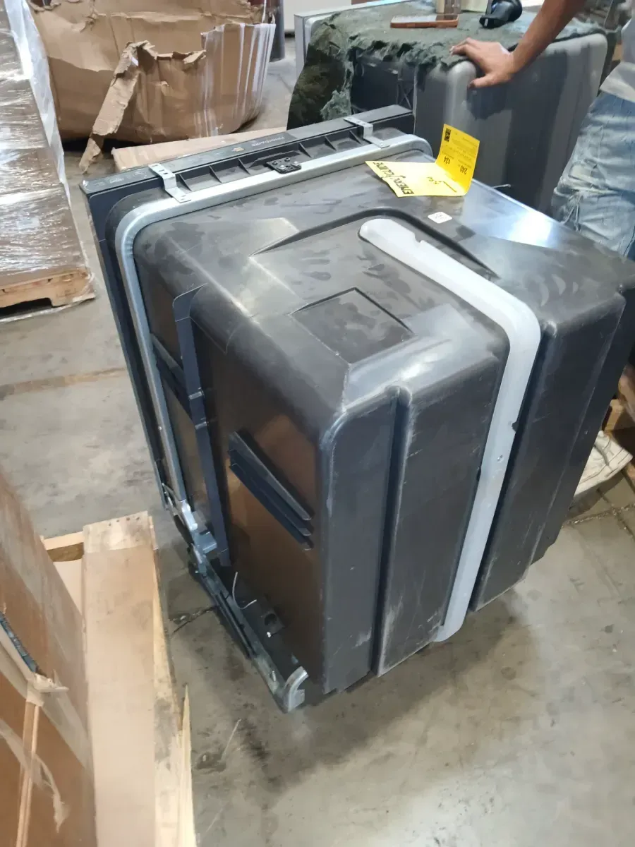 24 in Top Control Built in-Tall Tub 52 dBA Dishwasher with Plastic Tub in Stainless Steel with 4-cycles - image 6