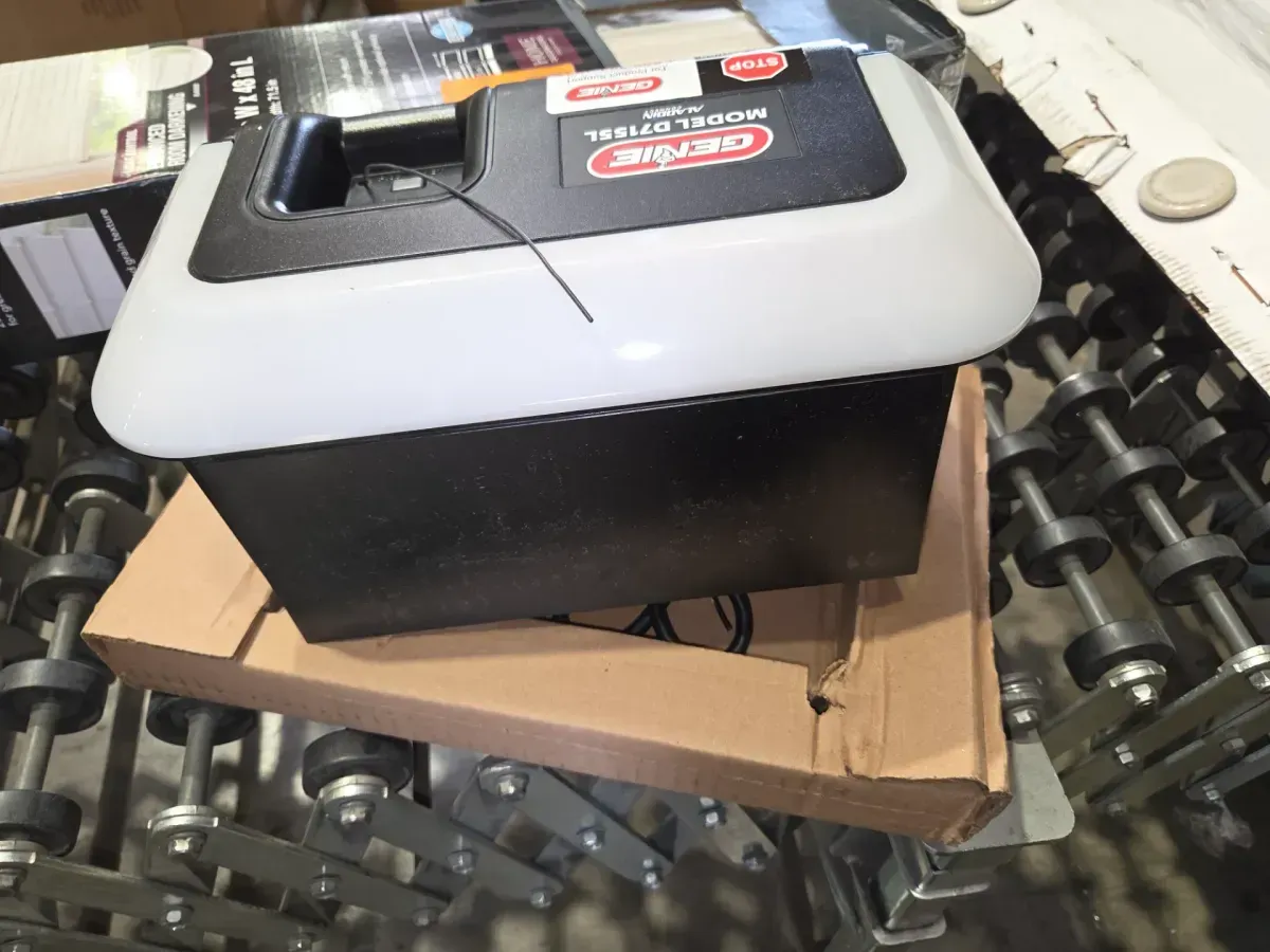 1-1/4 HP Smart Belt Garage Door Opener with LED Lighting, Battery Backup and Outdoor Cam Battery Security Camera - image 3