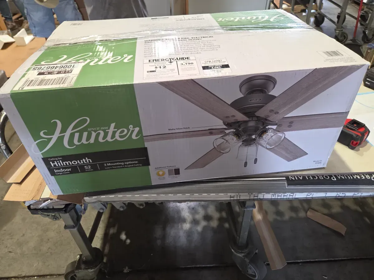 Hilmouth 52 in. Indoor Matte Silver Ceiling Fan with Light - image 9