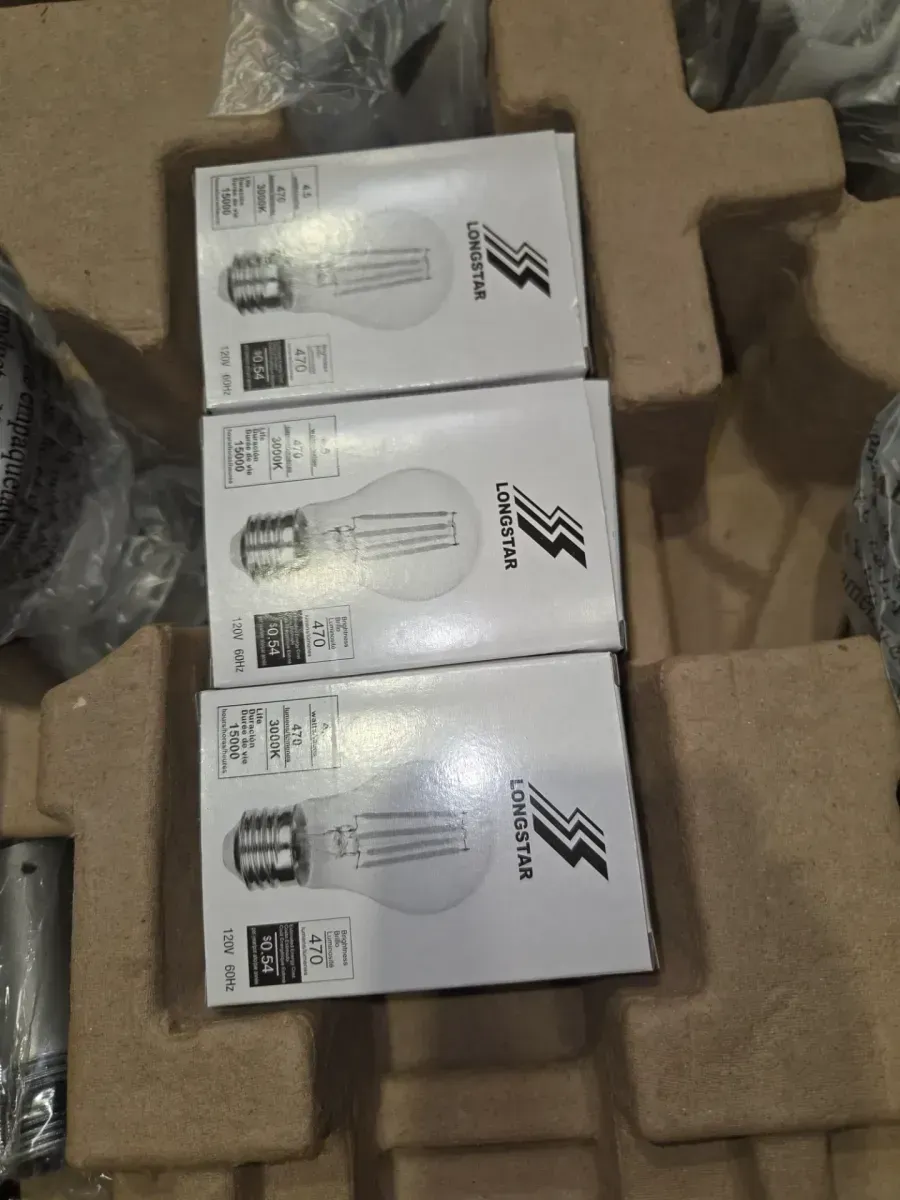 Hilmouth 52 in. Indoor Matte Silver Ceiling Fan with Light - image 2