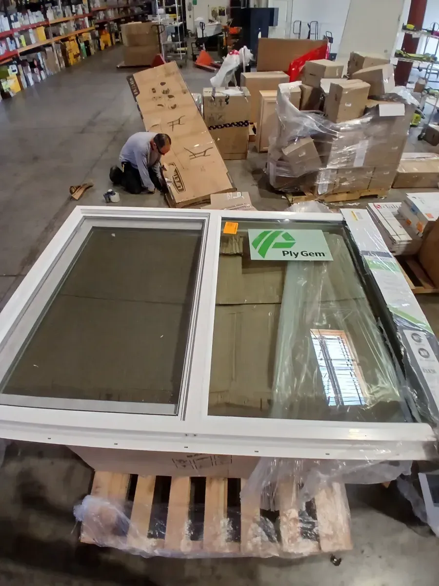 59.5 in. x 35.5 in. Select Series Vinyl Horizontal Sliding Left WHITE Window with White Int, HP2+ Glass and Screen - image 3