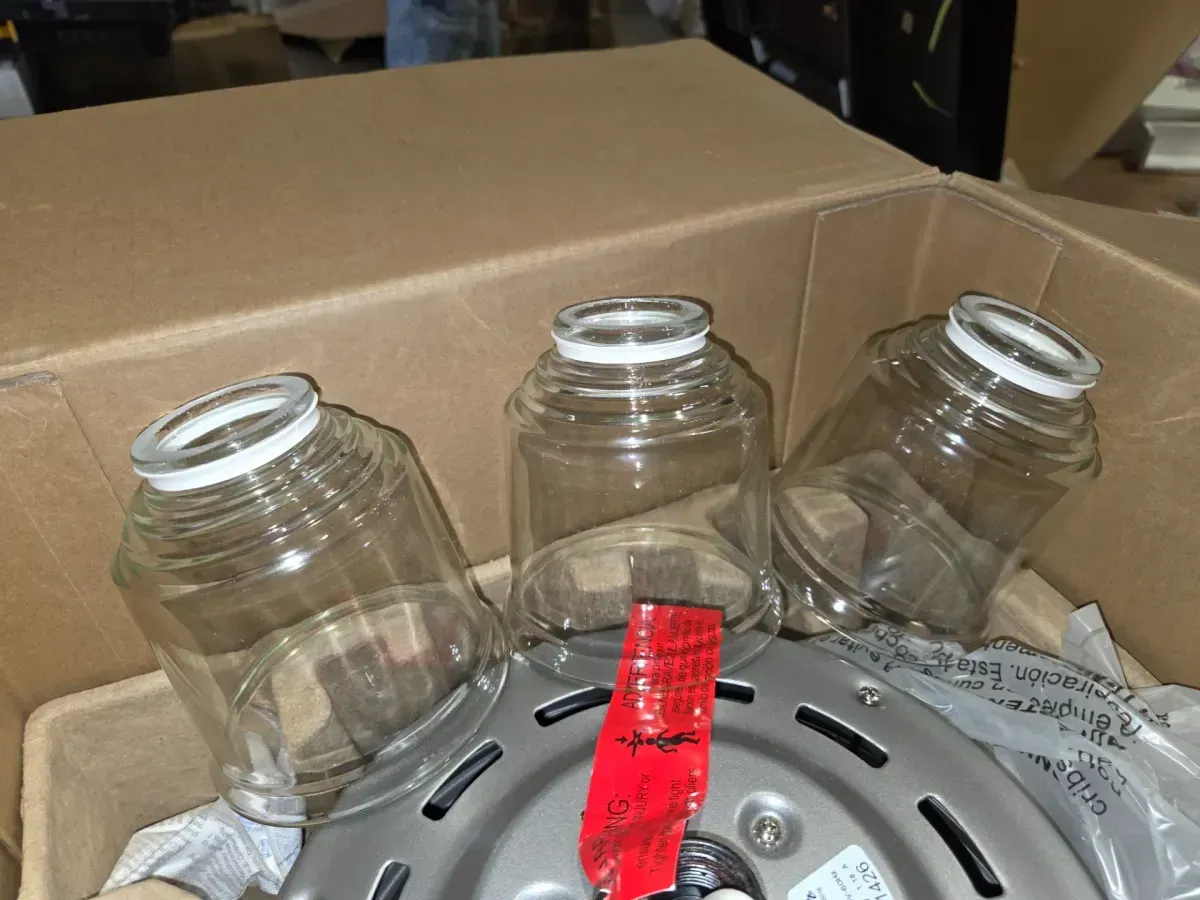 Hilmouth 52 in. Indoor Matte Silver Ceiling Fan with Light - image 7