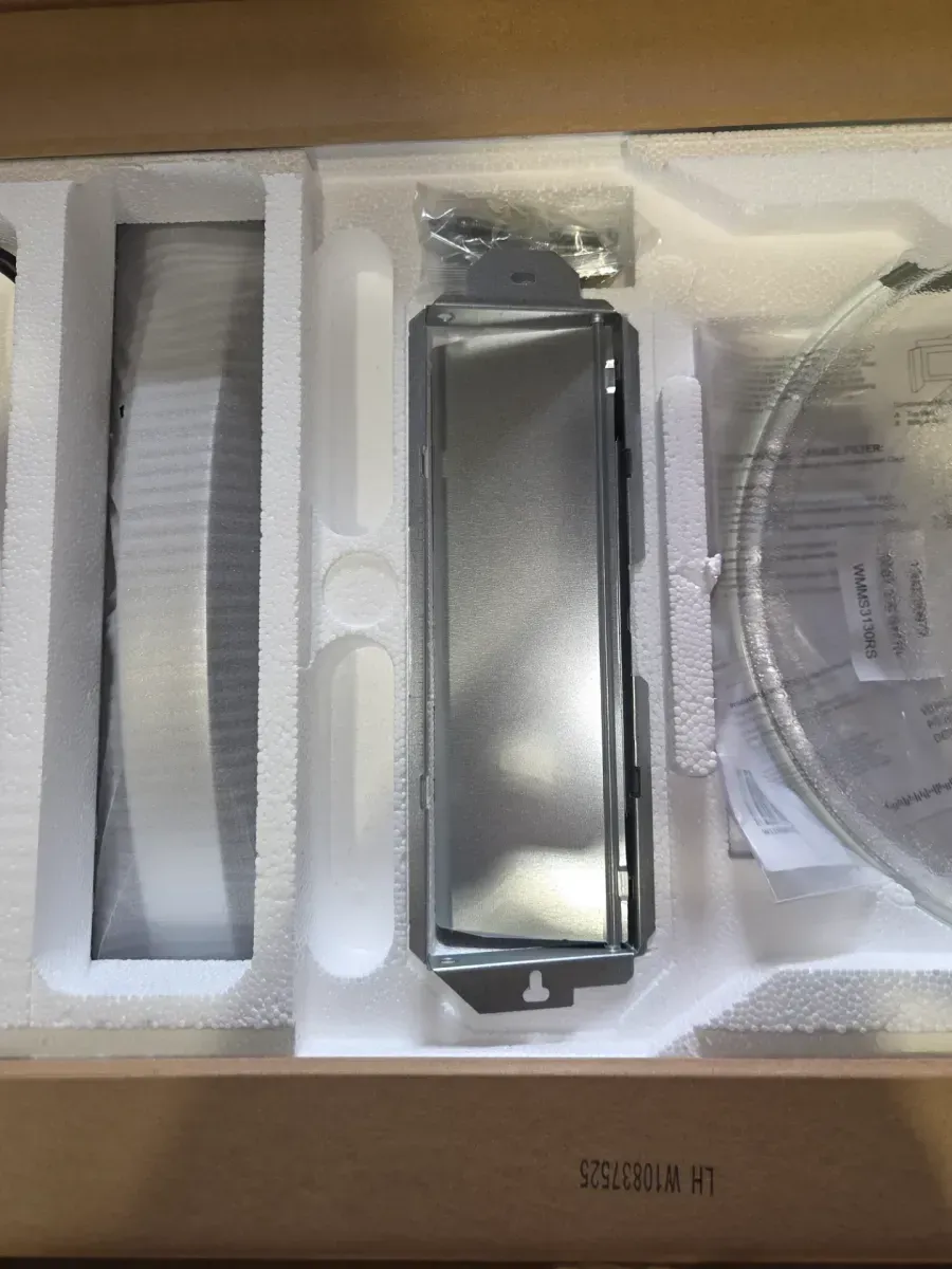 30 in. 1.7 cu. ft. Over-the-Range Microwave in Stainless Steel Finish with Express Cooking Buttons - image 3