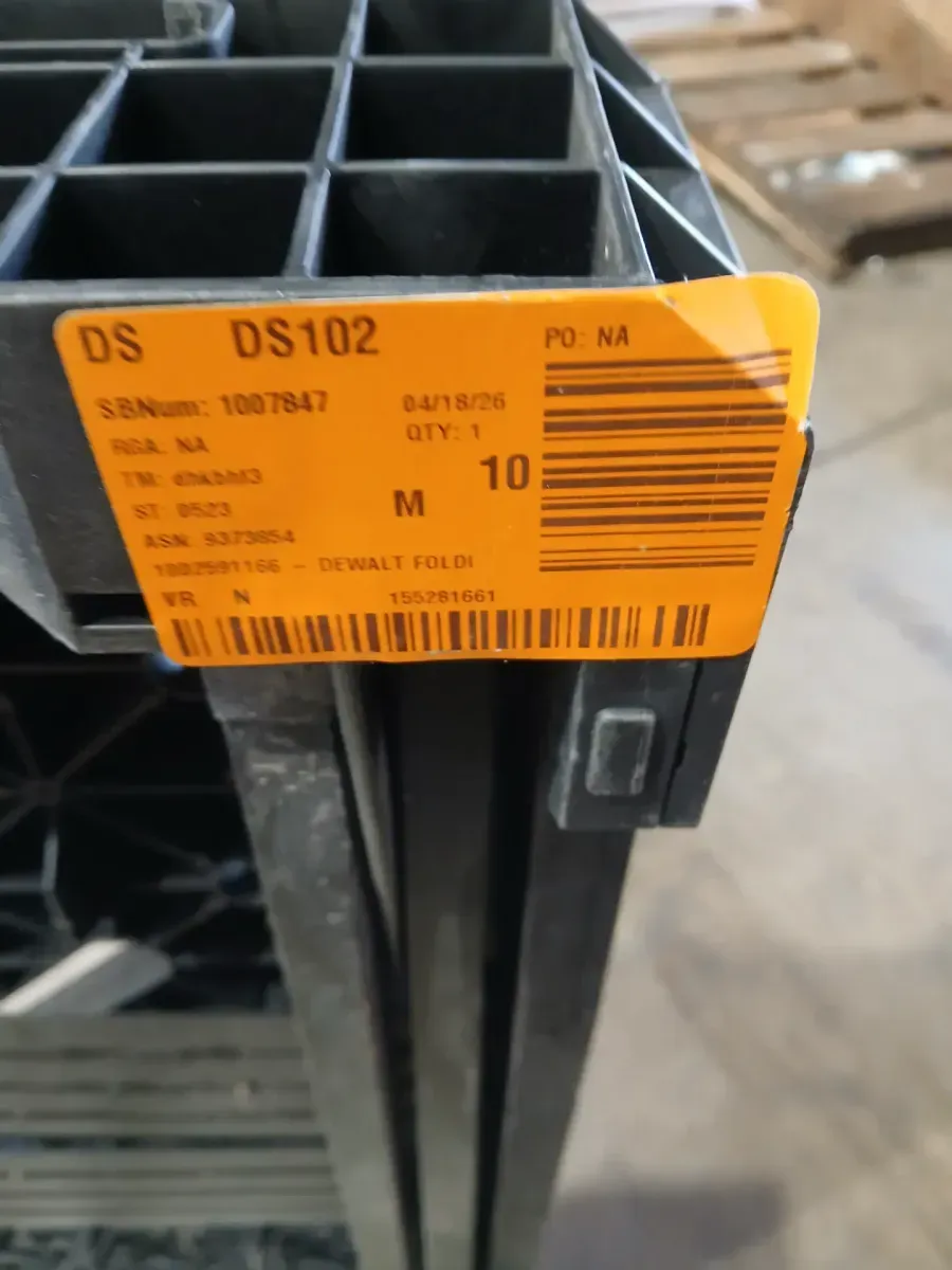 DeWalt Express Folding Workbench with 2 Clamps - image 5