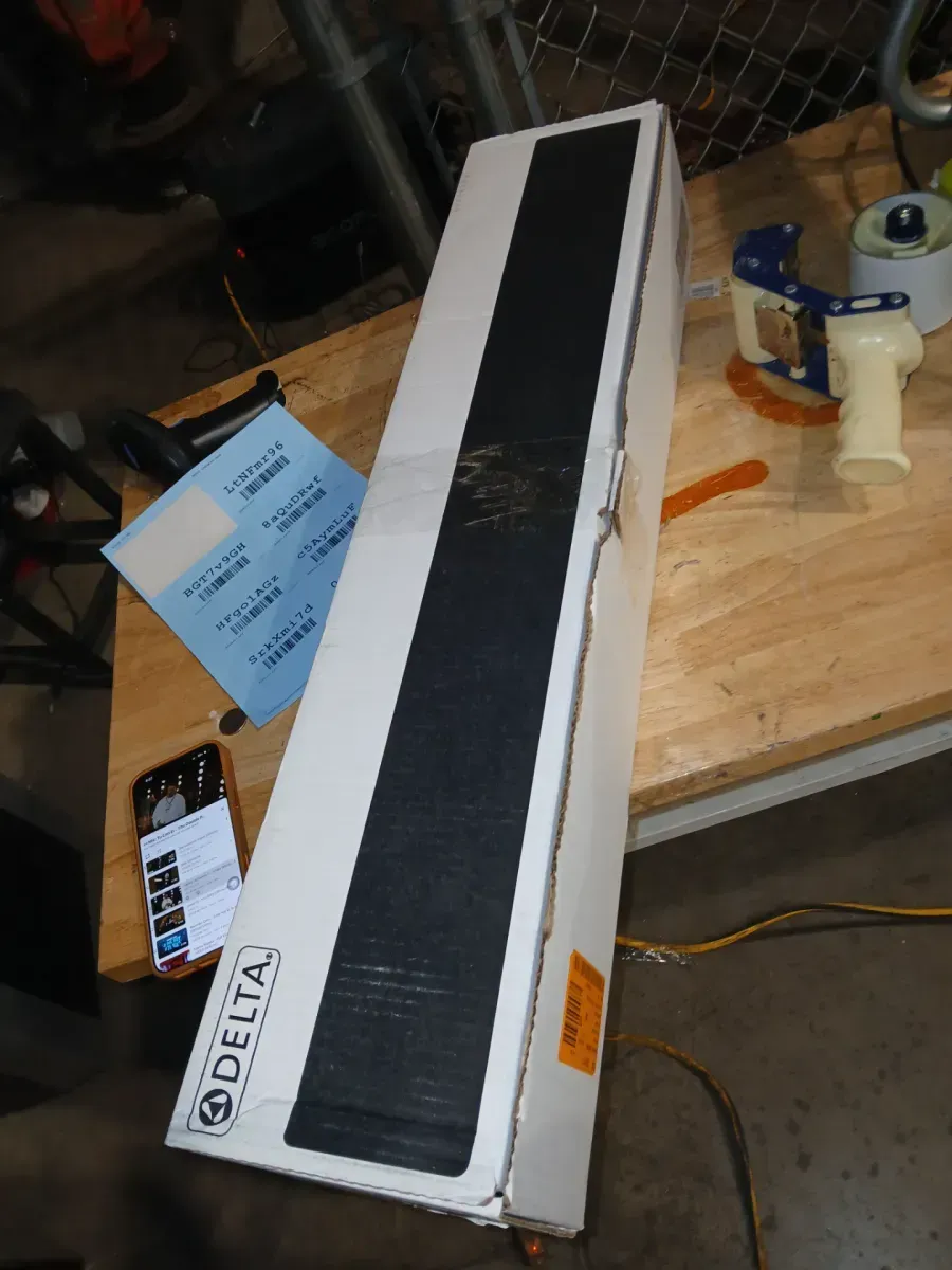 Traditional Decorative ADA 9-Spray Patterns 1.75 GPM 3.75 in. Wall Mount Handheld Shower Head in Stainless - image 5