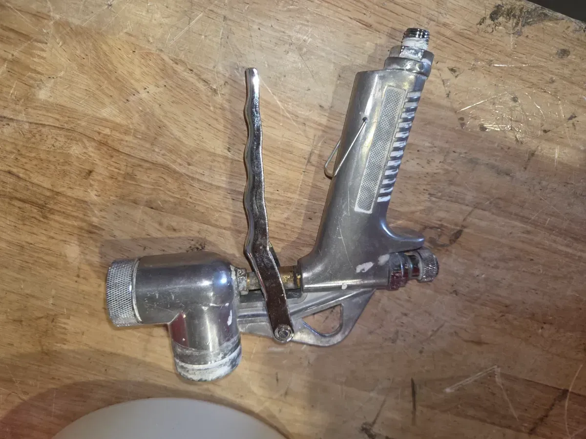 Homax Pro Gun and Hopper for Spray Texture Repair - image 2