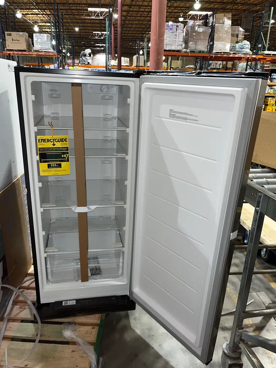 7.1 cu. ft. Manual Defrost Convertible Upright Freezer in Stainless Steel Look, Garage Ready - image 3
