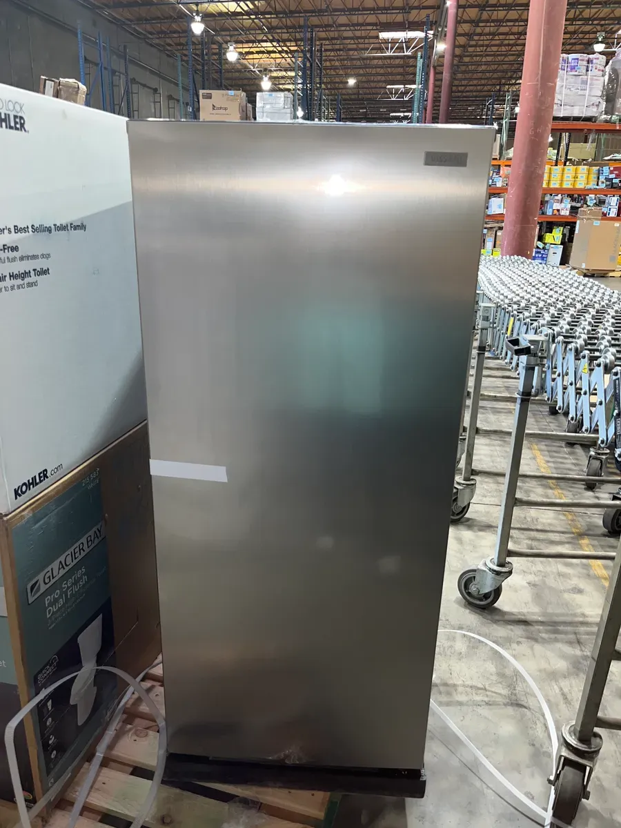 7.1 cu. ft. Manual Defrost Convertible Upright Freezer in Stainless Steel Look, Garage Ready - image 4