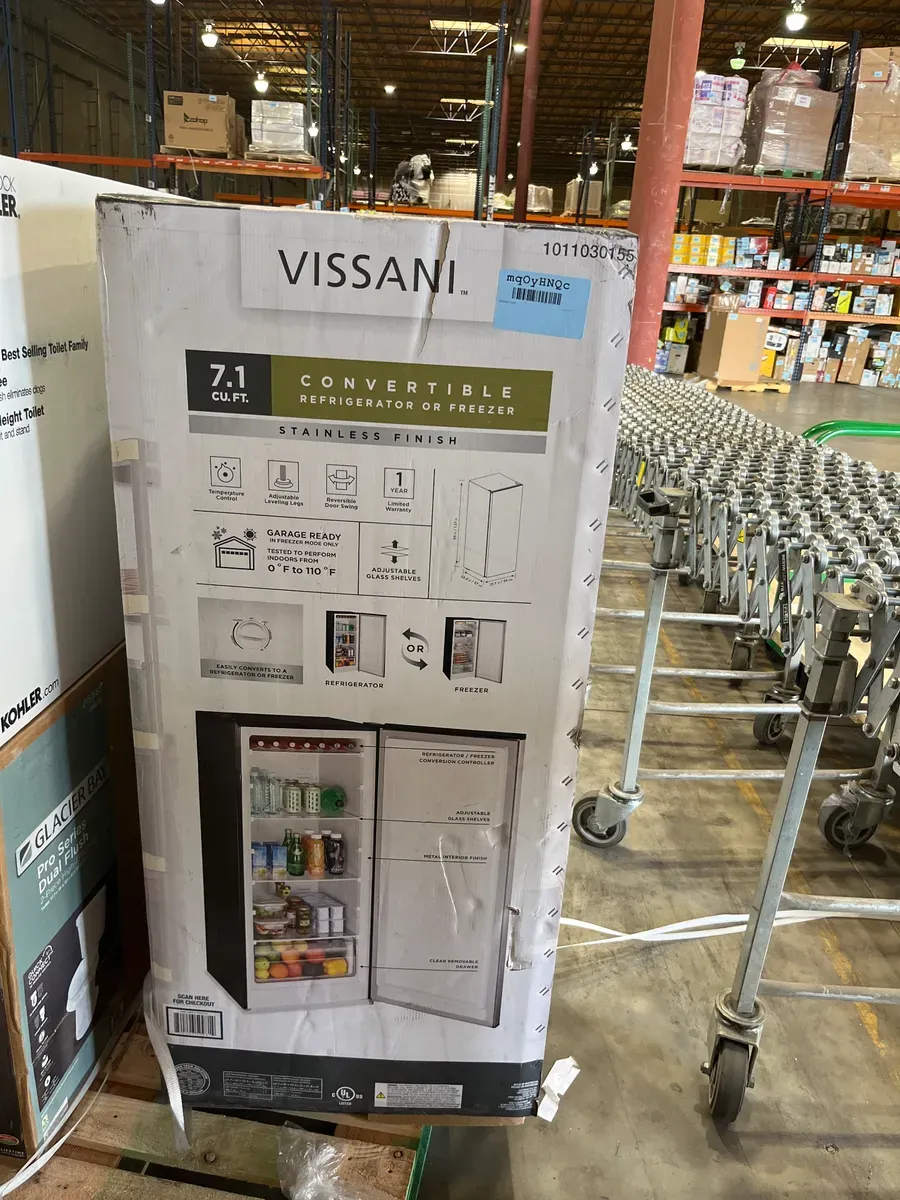 7.1 cu. ft. Manual Defrost Convertible Upright Freezer in Stainless Steel Look, Garage Ready - image 7