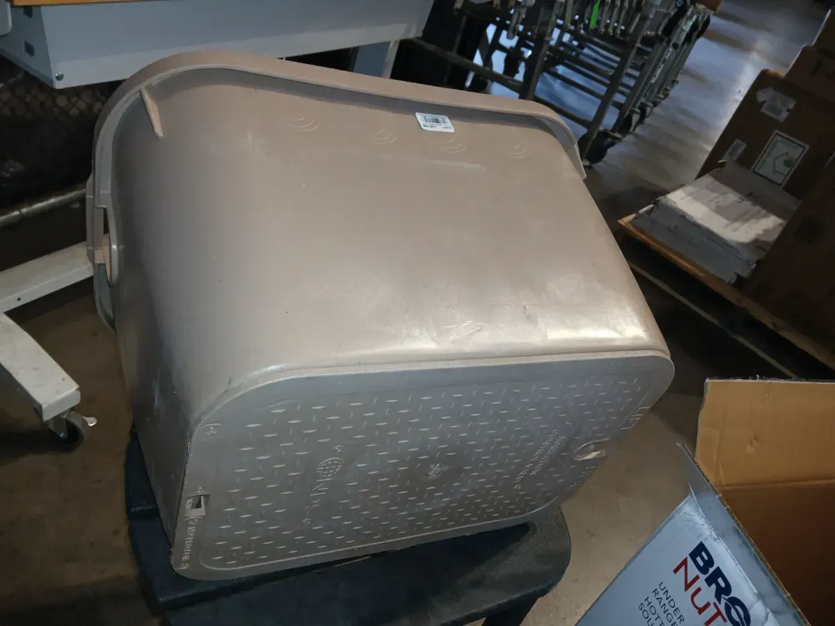 14 in. X 19 in. Rectangular Standard Series Valve Box and Cover, Sand Box, Sand ICV Cover - image 5