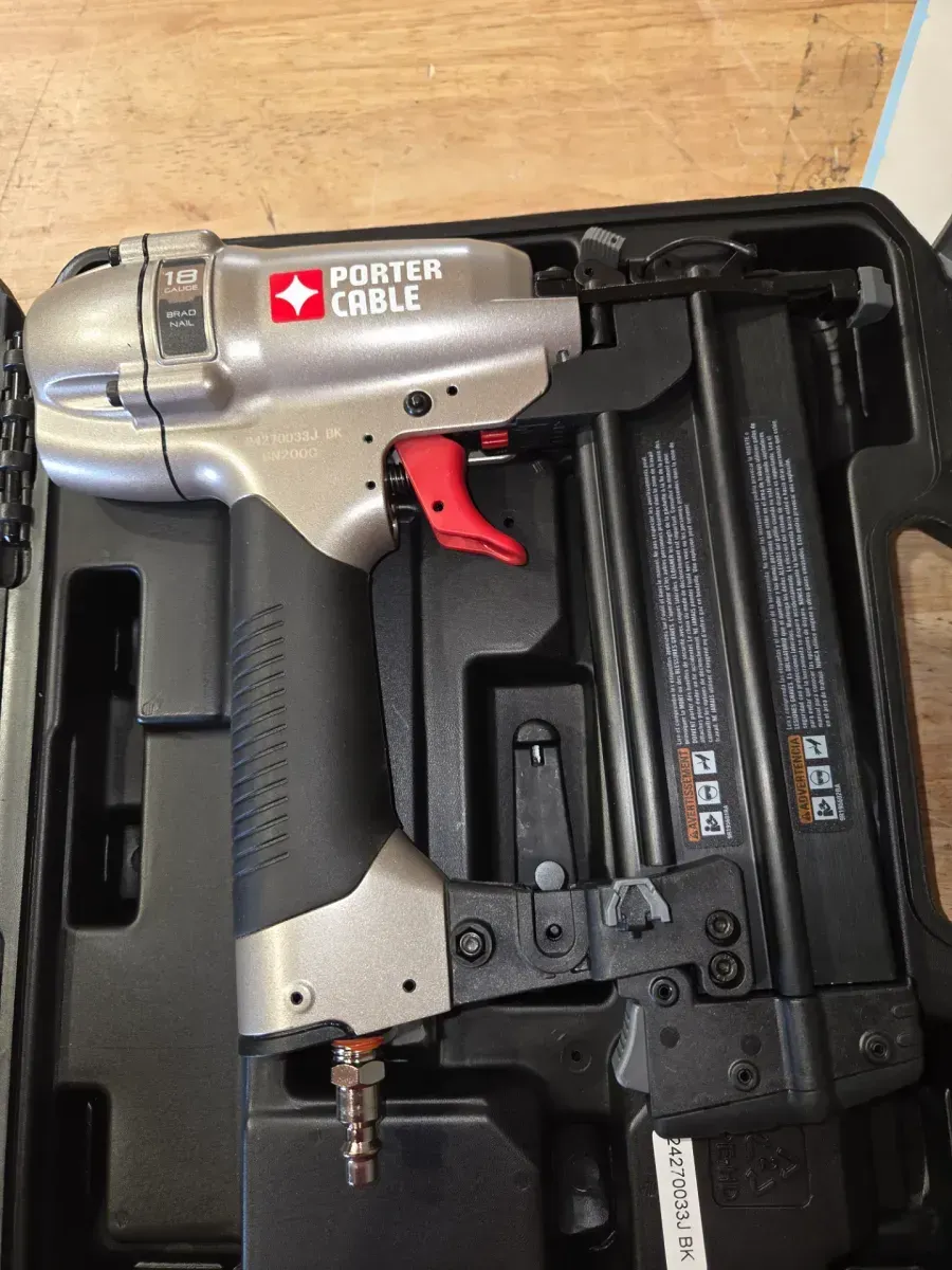 18-Gauge Pneumatic Brad Nailer Kit - image 1