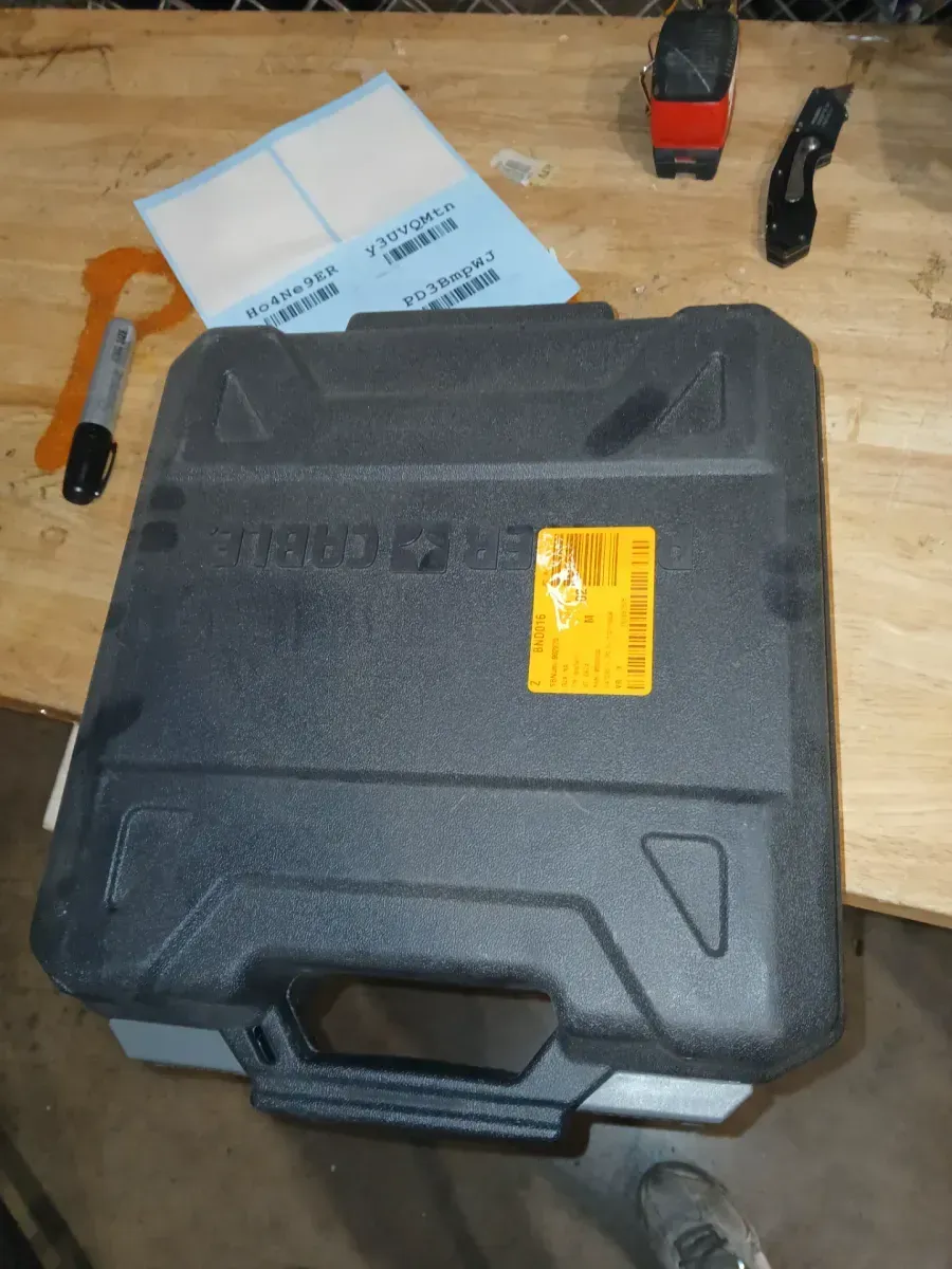 15-Gauge Pneumatic 2-1/2 in. Angled Nailer Kit - image 6