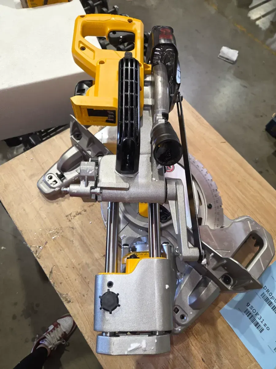 20V Max  Lithium-Ion Cordless 7-1/4 in. Sliding Miter Saw with 20V Max Premium 5.0Ah Battery Pack - image 5