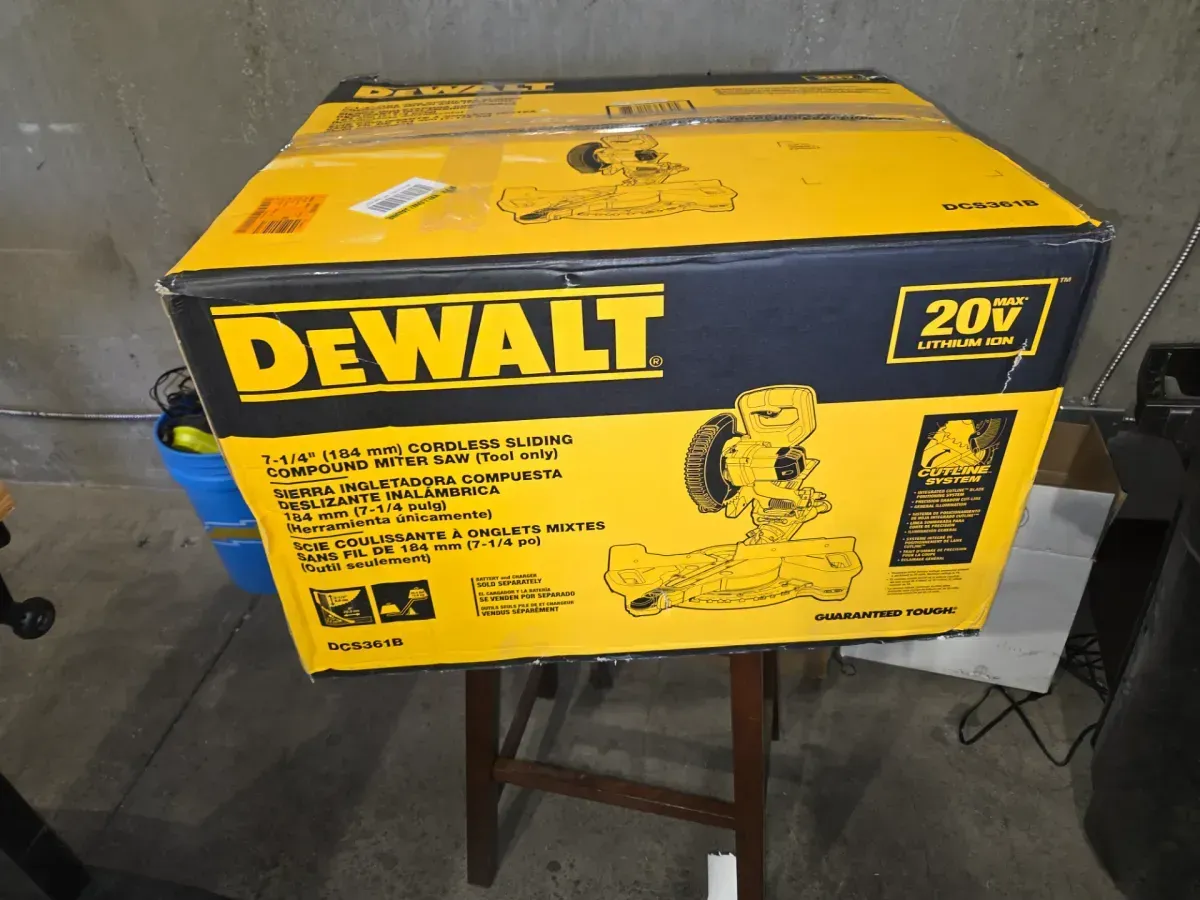 20V Max  Lithium-Ion Cordless 7-1/4 in. Sliding Miter Saw with 20V Max Premium 5.0Ah Battery Pack - image 6