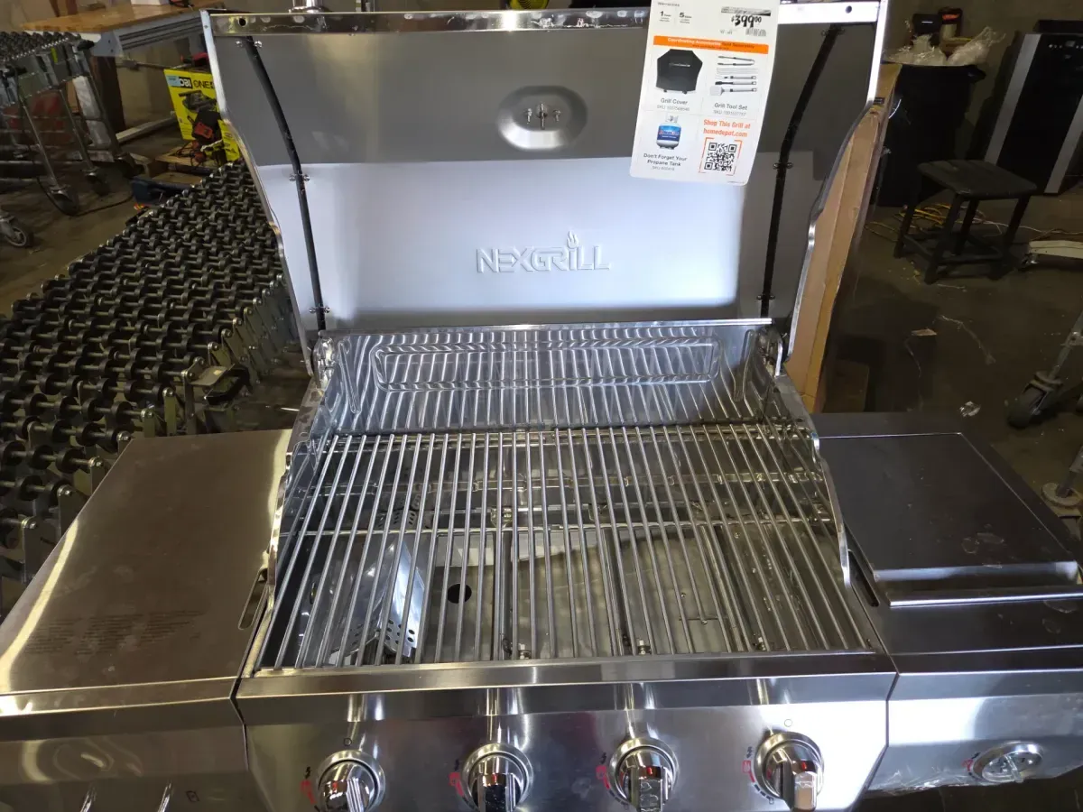 4 Burner Stainless Steel Propane Gas Grill with Side Burner - image 3